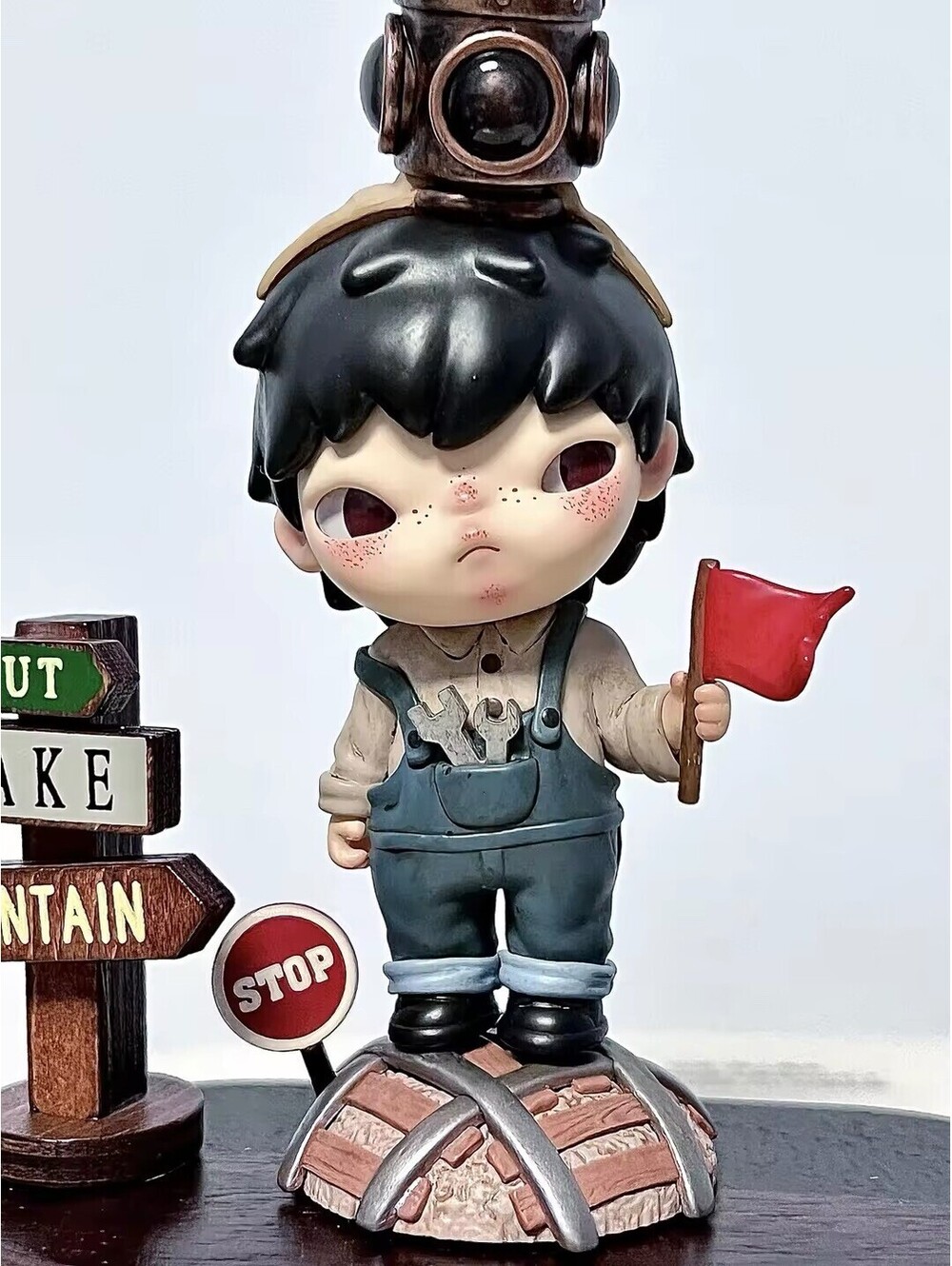 POP MART Hirono Le Petit Prince Figure Confirmed Box - The Switchman